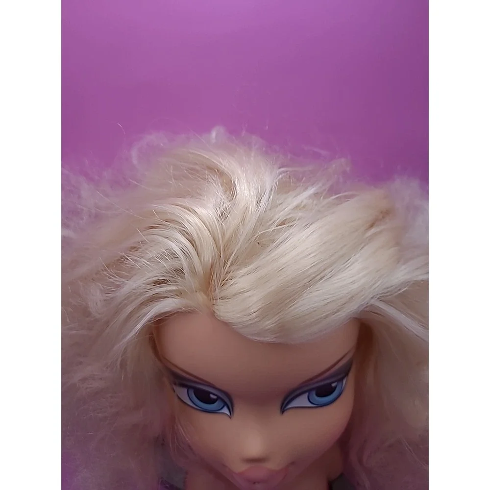 2002 BRATZ CLOE‎ GLAMMED UP FUNKY FASHION MAKEOVER LARGE Styling Doll Head READ